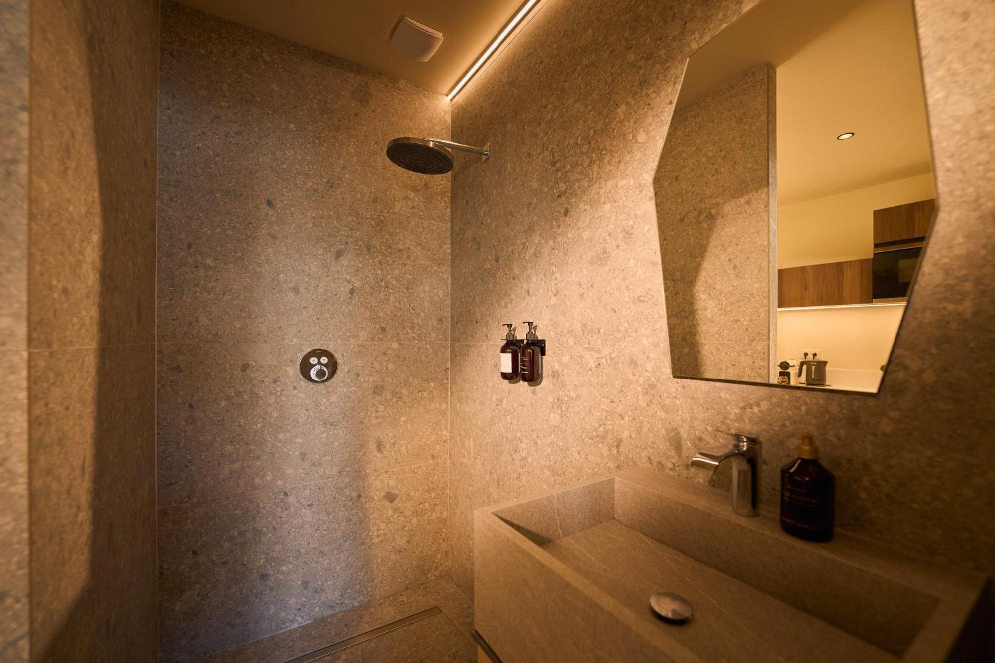 Suite Atypique - Jacuzzi Privatif En Centre Ville De Cognac Luaran gambar